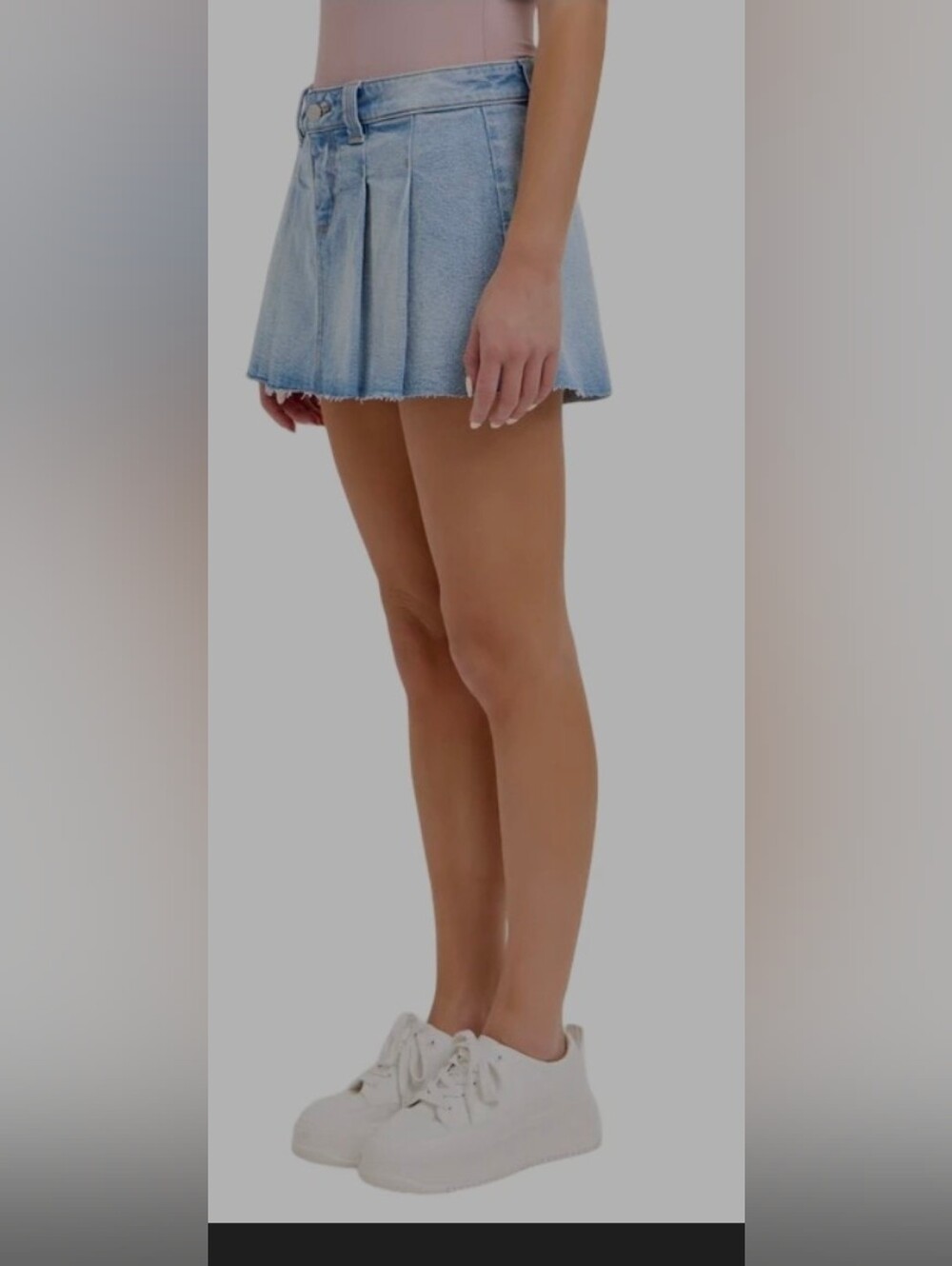 Cello Low Waisted Ruffle Denim Mini Skirt.szL. - Picture 2 of 6